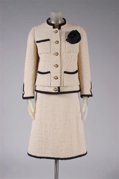 tailleur chanel classique